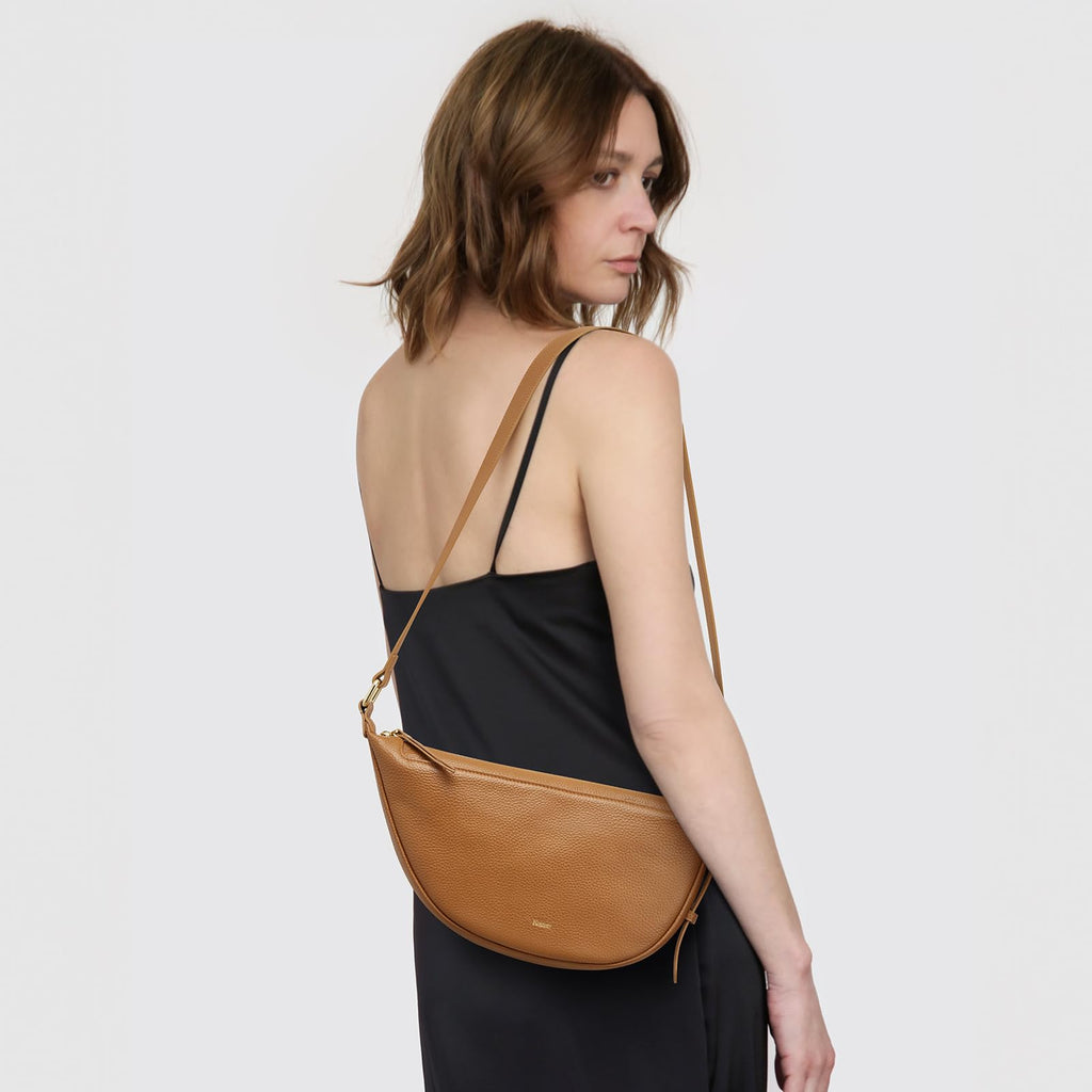 Leather Crossbody Purse with Adjustable Strap Q361943