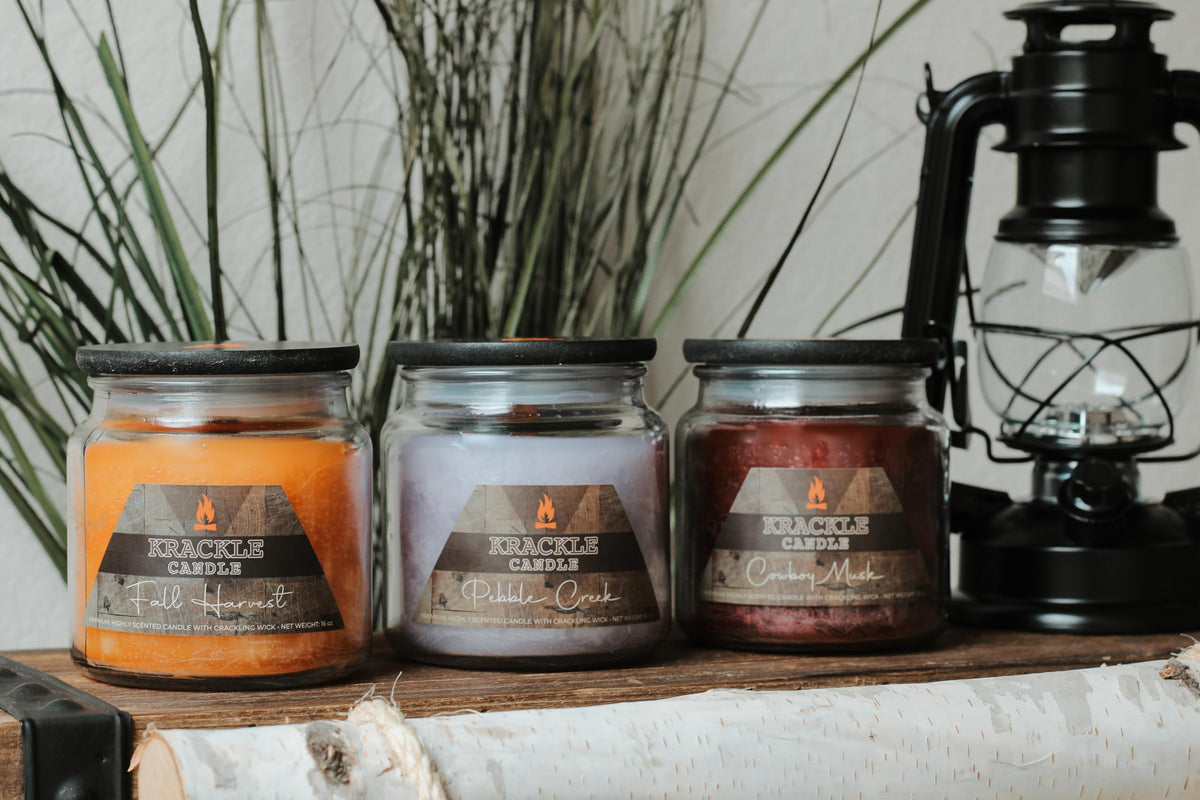 16 oz Vanilla Coffee Scented Candle with Wooden Wick M477